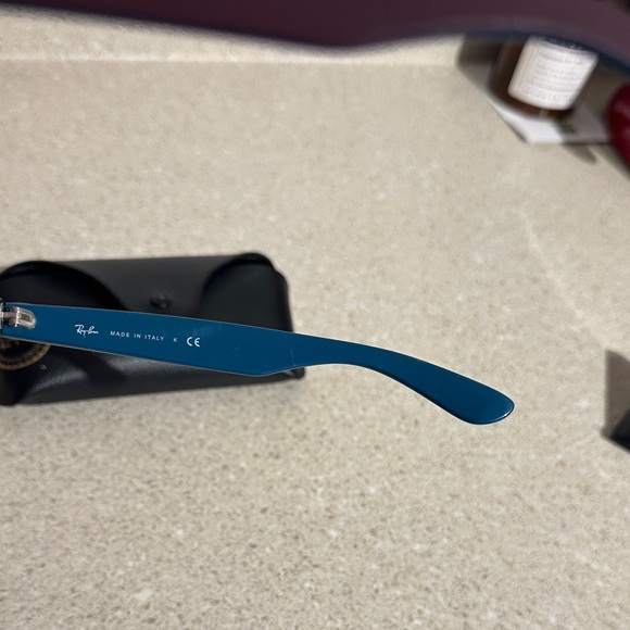 Ray-Ban Black and Silver Sunglasses - Picture 6 of 16